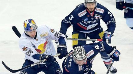 Offensiv zu harmlos. Die Eisbären haben in den letzten 180 Minuten gegen München nur drei Tore erzielt. Auch deshalb droht ihnen nun das Aus. 