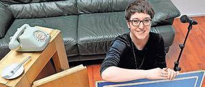 Mag Geschichten und Geräusche: Die Regisseurin von „Brönkow Forever“, Johanna Steiner. 