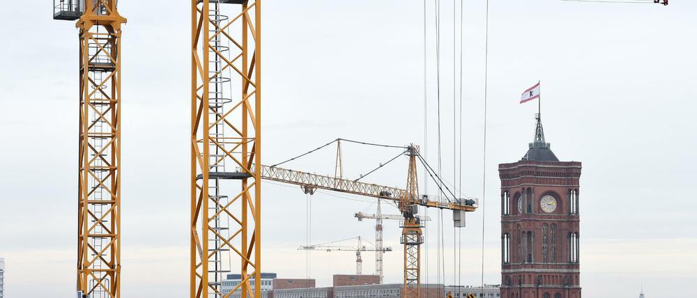 Bau und Dienstleistungen: Die Berliner Wirtschaft brummt.