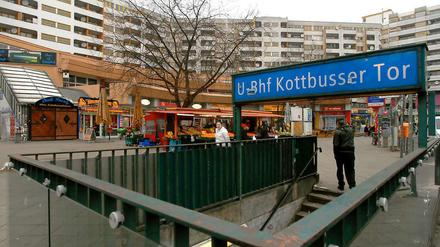 Unfallschwerpunkt und Treffpunkt der Drogenszene: Am Kottbuser Tor gibt es regelmäßig Ärger.