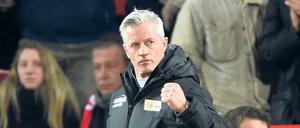 Jens Keller, 46, spielte unter anderem für den VfB Stuttgart, Eintracht Frankfurt und den VfL Wolfsburg. Als Trainer arbeitete er für Stuttgart und Schalke. Seit vergangenem Jahr coacht er die Mannschaft des 1. FC Union. Foto: Maurizio Gambarini/dpa