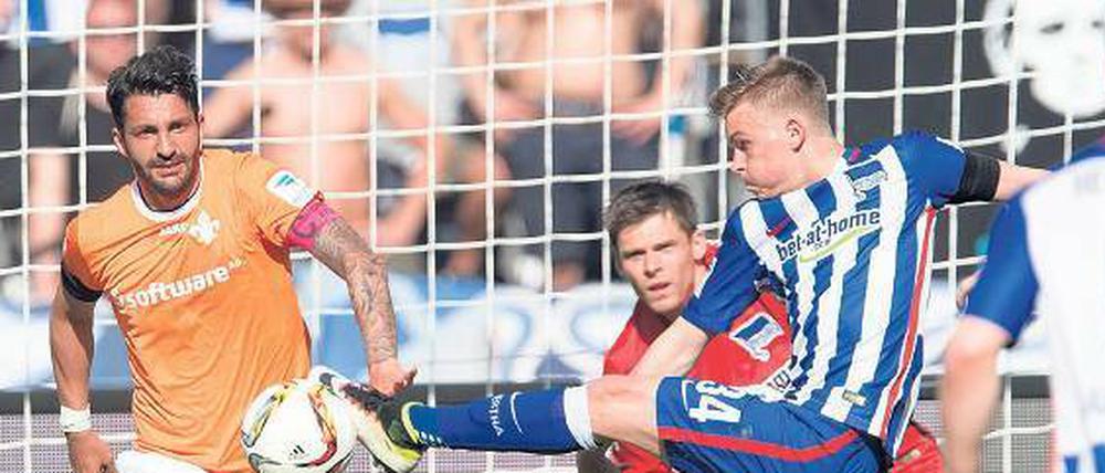 Bitte nachrücken! Maximilian Mittelstädt dürfte heute von Beginn an spielen.