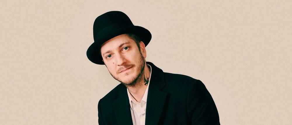Valentin Hirsch betreibt ein Tattoo-Studio in Neukölln.