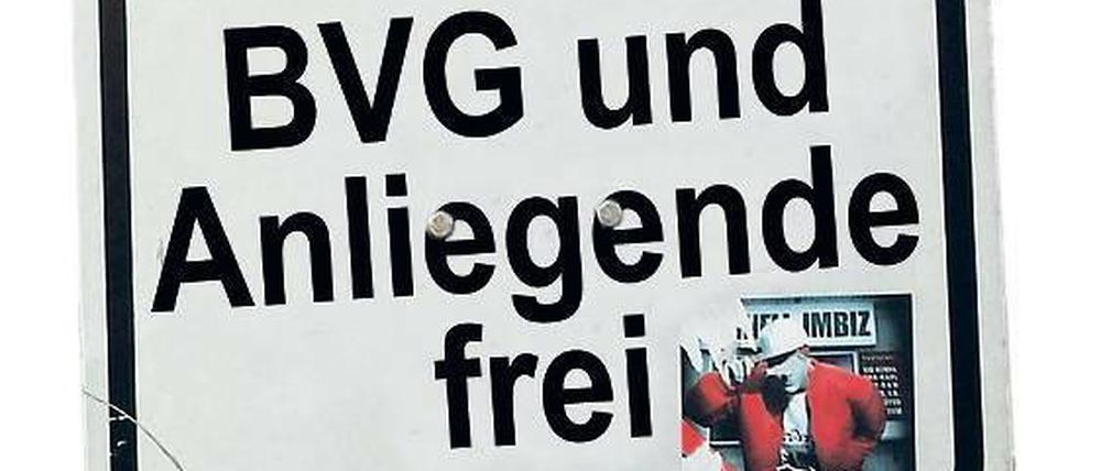 Aus dem Schilderbuch. Auch Straßenschilder werden gendergerecht gestaltet.