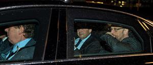 SPD-Chef Martin Schulz und Außenminister Sigmar Gabriel auf dem Weg ins Kanzleramt