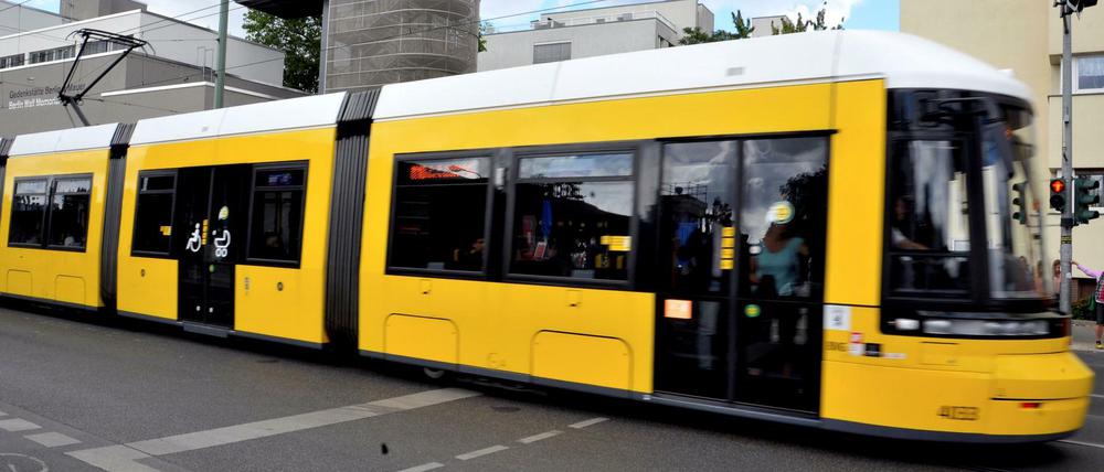 Der Täter suchte sich seine Opfer in Berliner Straßenbahnen in Prenzlauer Berg und Hohenschönhausen.