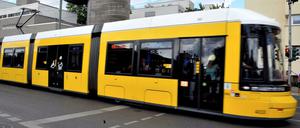 Der Täter suchte sich seine Opfer in Berliner Straßenbahnen in Prenzlauer Berg und Hohenschönhausen.