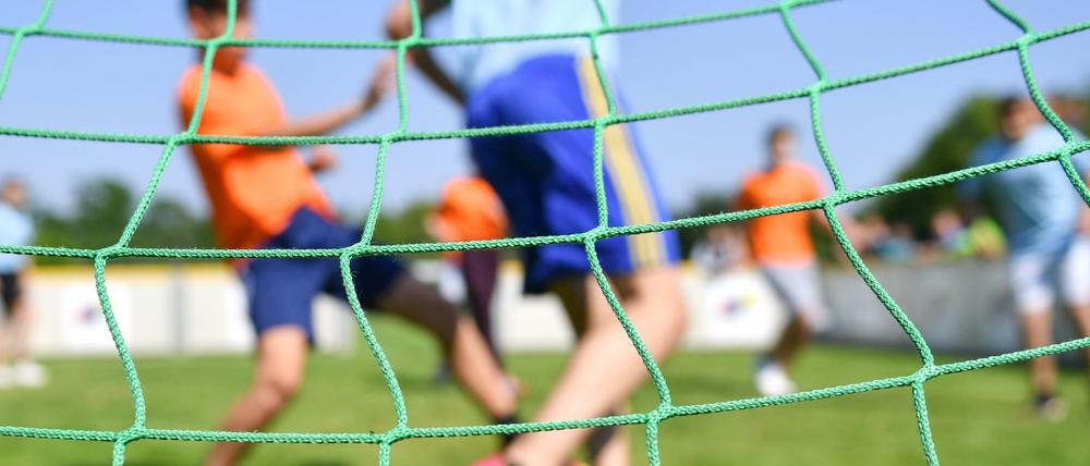 Auf Sportplätzen darf es künftig in den Ruhezeiten lauter werden.