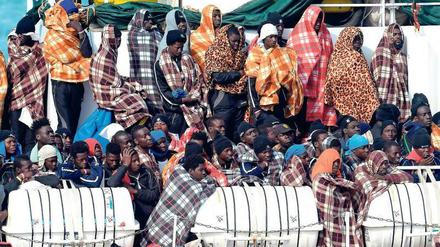 Ankunft in Europa. Fast alle afrikanischen Flüchtlinge kommen über Italien in die EU. 