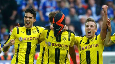 Vermummungsverbot. Für seinen Jubel erhielt Pierre-Emerick Aubameyang die Gelbe Karte – es war seine dritte in dieser Saison.