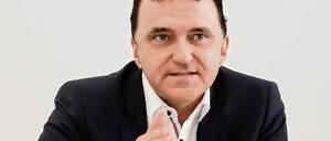 Herbert Schein ist sei 2008 Chef der Varta Microbattery aus Ellwangen. Das Unternehmen beschäftigt 2000 Mitarbeiter und ist Weltmarktführer mit Batterien für Hörgeräte. 