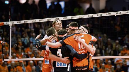 So kann das auch international laufen. Die Volleys nach dem Halbfinaleinzug in der Bundesliga.