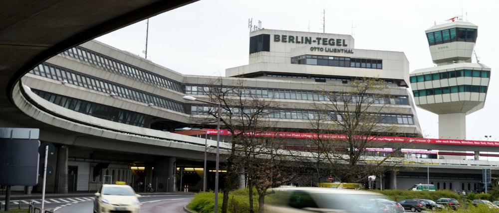 Außenansicht des Flughafens Tegel in Berlin. 