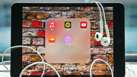 Mehr Daten. Telekom-Kunden können bald unbegrenzt YouTube schauen. Für Spotify gilt das nicht. 