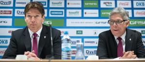 Das können wir noch besser. Peter John Lee (rechts) mit Trainer Uwe Krupp.