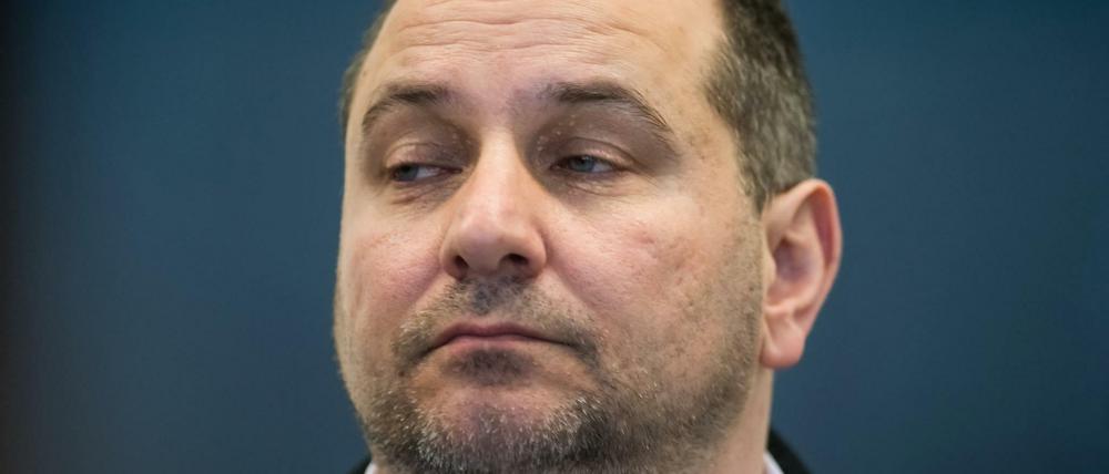 Der Angeklagte Wilfried W. im Landgericht Paderborn.