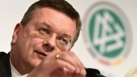 DFB-Präsident Grindel ist in die sportpolitischen Top-Gremien der Welt gewählt worden.