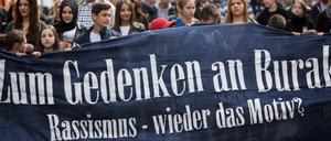 Auch fünf Jahre nach der Bluttat ist der Mörder von Burak B. nicht gefunden. Dieses Bild entstand bei einer Demonstration 2014.