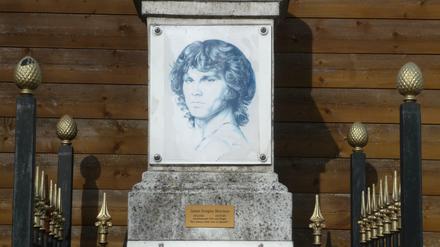 Das ist doch...? Genau, Jim Morrison in Baumschulenweg.