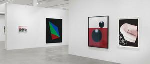 Ausstellungsansicht von Shirana Shahbazis "First Things First" im Maschinenhaus M1 der Kindl-Brauerei.