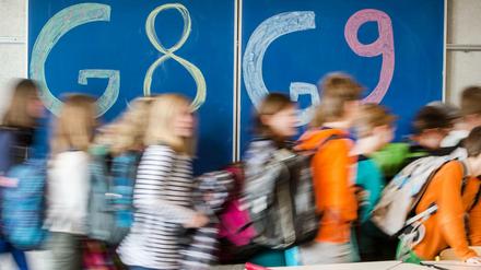 Schneller kommt man auch gut zum Abi, die ostdeutschen Länder machen es vor. Aber dümmer werden die Schüler nicht, wenn sie ein Jahr mehr im Bildungssystem verbringen.