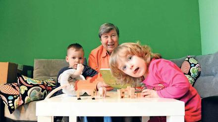 Viele Eltern wollen ihre Kinder nicht über Nacht in die Kita geben. Da hilft das Projekt „MoKiS“ des Senats.