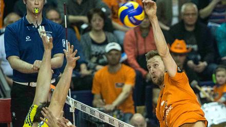 Paul Carroll punktete stark für die BR Volleys. 
