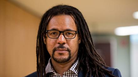 Ausgezeichnet. Der US-amerikanische Autor Colson Whitehead.