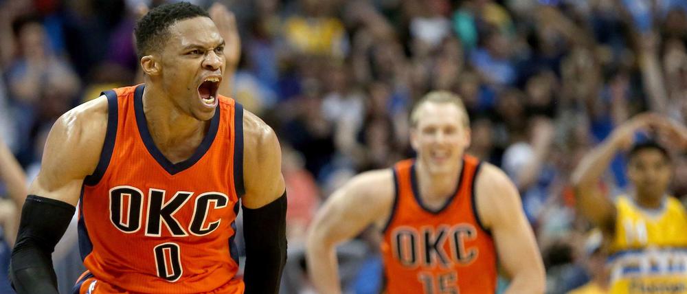 Beeindruckende Verbissenheit. Westbrook dominiert Spiel für Spiel, Abend für Abend.