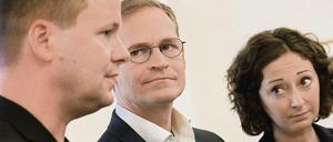 Die Berliner sind unzufrieden mit dem rot-rot-grünen Senat. Hier Klaus Leder (Linke, links), Michael Müller (SPD, Mitte) und Ramon Pop (Grüne).