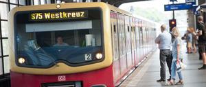 Immer mehr Fahrgäste transportiert die S-Bahn in und um Berlin.