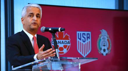 Sunil Gulati, Präsident des US-Verbands, erläutert sein Vorhaben.