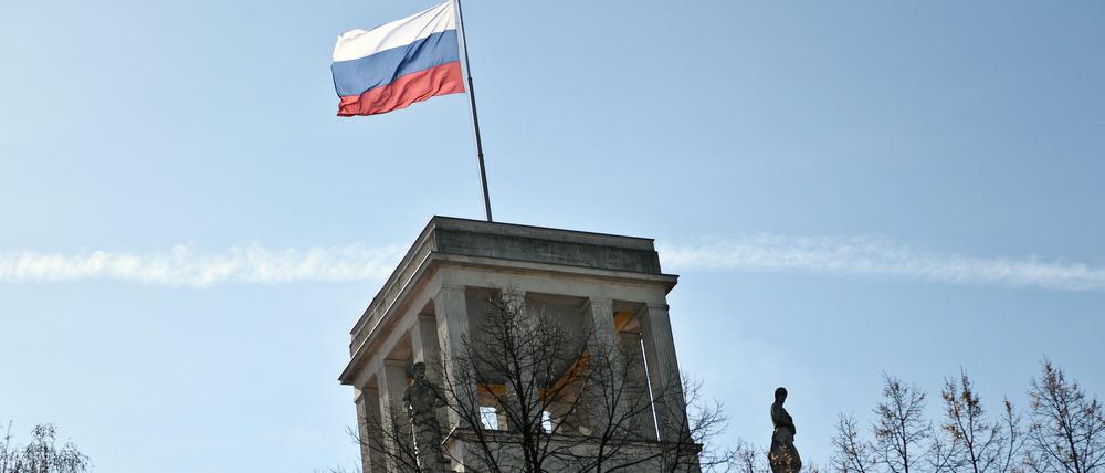 Die russische Botschaft Unter den Linden in Berlin. 