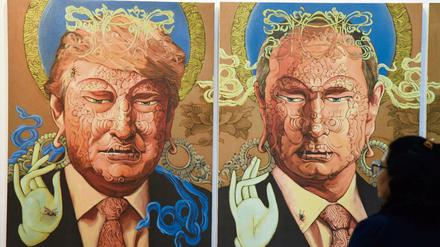 Donald Trump und Waldimir Putin als Wandgemäle in Indien.