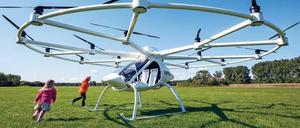 Der Volocopter kann senkrecht starten und landen. 2018 soll er zugelassen werden.