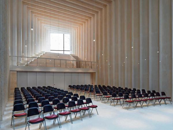 Aus finnischem Holz ist die Immanuelkirche gebaut.