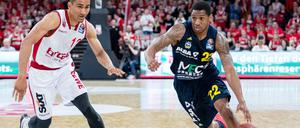 Albas Gerald Robinson (rechts) stemmte sich erfolglos gegen die Niederlage bei den Bambergn (links Maodo Lo).