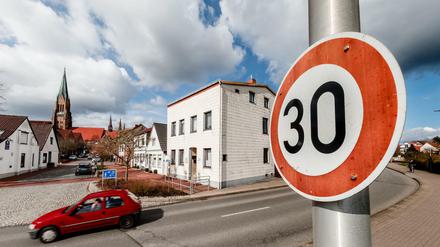 Soll laut Umweltbundesamt zum Standard werden: Tempo 30 in allen Städten.
