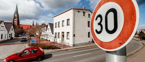 Soll laut Umweltbundesamt zum Standard werden: Tempo 30 in allen Städten.