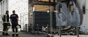 Raub der Flammen. Vor knapp zwölf Jahren war das Kino „Kosmos“ in der Karl-Marx-Allee geschlossen worden. Jetzt wurde der denkmalgeschützte Bau durch ein Feuer beschädigt.