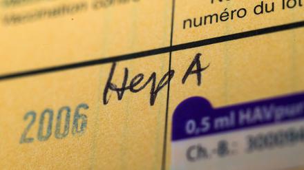 Im Impfbuch werden die Impfungen auch gegen Hepatitis A vermerkt. 