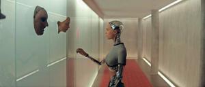 Menschliche Gefühle, künstliche Welten. Alicia Vikander in Alex Garlands Film „Ex Machina“ (2015).