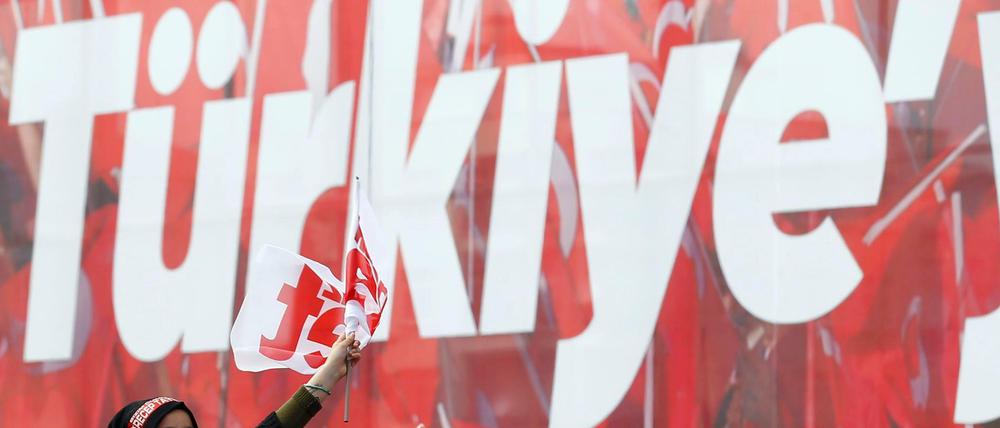 Türkiye first! Was verbindet die Lage in der Türkei mit dem Situation in den USA.