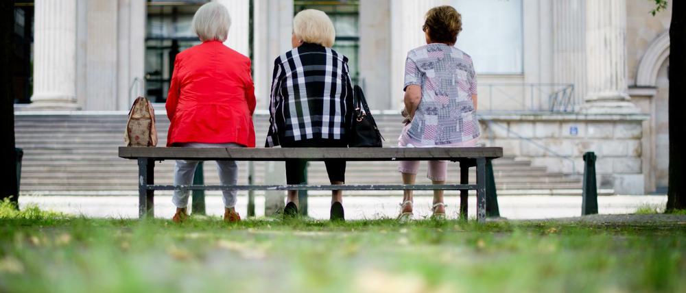 Gutverdiener nutzen die Rentenversicherung als Anlagevehikel und schaden der Versichertengemeinschaft. Foto: Julian Stratenschulte/dpa