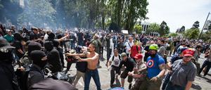 Im kalifornischen Berkeley lieferten sich Trump-Anhänger und -Gegner Auseinandersetzungen.