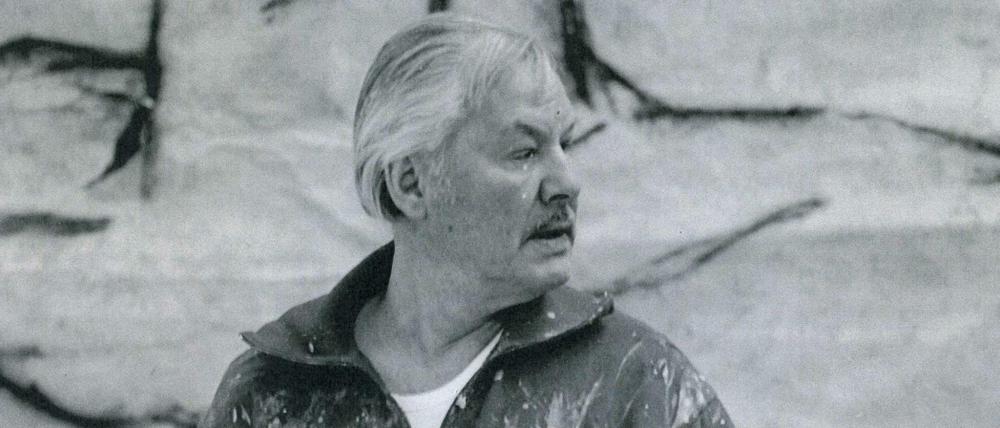 Armando, 1982, in voller Aktion. Die künstlerische Tätigkeit ist ihm ein Grundbedürfnis, am liebsten würde er an seinen Projekten durcharbeiten, bis sie fertig sind. 