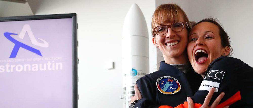 Insa Thiele-Eich (links) und Nicola Baumann könnten Deutschlands erste Astronautinnen werden.