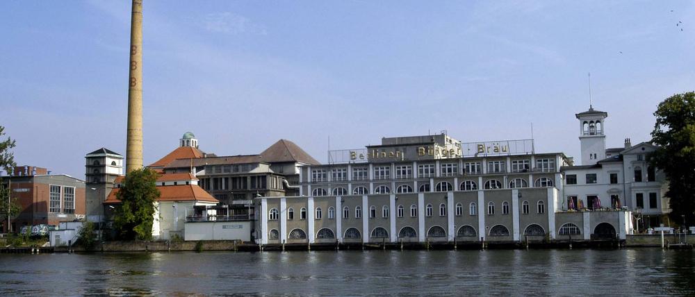 Blick aufs Wasser. Bis 2010 wurde bei Bürgerbräu in Friedrichshagen noch Hopfen und Malz verarbeitet.