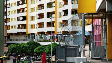 Stapelweise Wohnungen: Das NKZ am Kottbusser Tor in Kreuzberg.