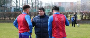 Ayhan Bilek ist seit 2011 Trainer des 1. FC Schöneberg.